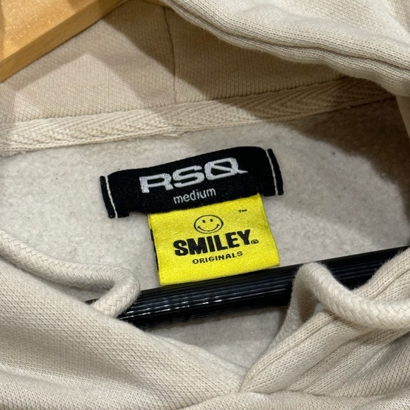RSQ x Smiley Love Yourself Hoodie. - Picture 4 of 6